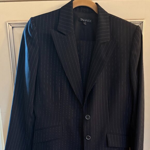 Vintage Tahari Black Pinstriped Women's Pant/Jacket Suit, Size 6 - Picture 1 of 6